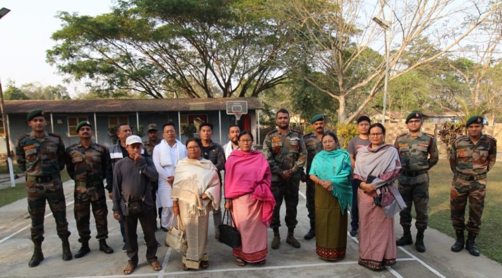 ASSAM RIFLES ENGAGES WITH PROMINENT CSOs IN KADAMTALA, JIRIBAM ASSAM RIFLES ENGAGES WITH PROMINENT CSOs IN KADAMTALA, JIRIBAM