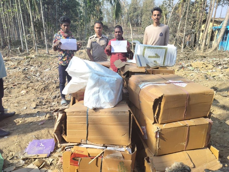 Cachar Police Seize Suspected Burmese Cigarettes at Dholai 🚔🚨 Cachar Police Seize Suspected Burmese Cigarettes at Dholai 🚔🚨