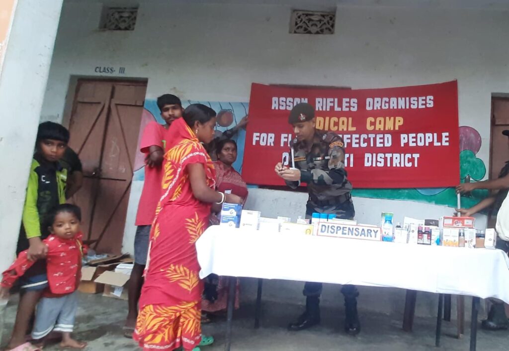 ASSAM RIFLES UNDERTAKES PRO ACTIVE MEASURES TO THEART HEALTH ISSUES POST FLOODS. ASSAM RIFLES UNDERTAKES PRO ACTIVE MEASURES TO THEART HEALTH ISSUES POST FLOODS.