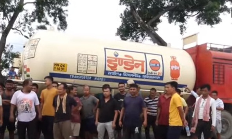 LPG drivers in Manipur go on strike after being attacked by allegedly intoxicated commandos LPG drivers in Manipur go on strike after being attacked by allegedly intoxicated commandos