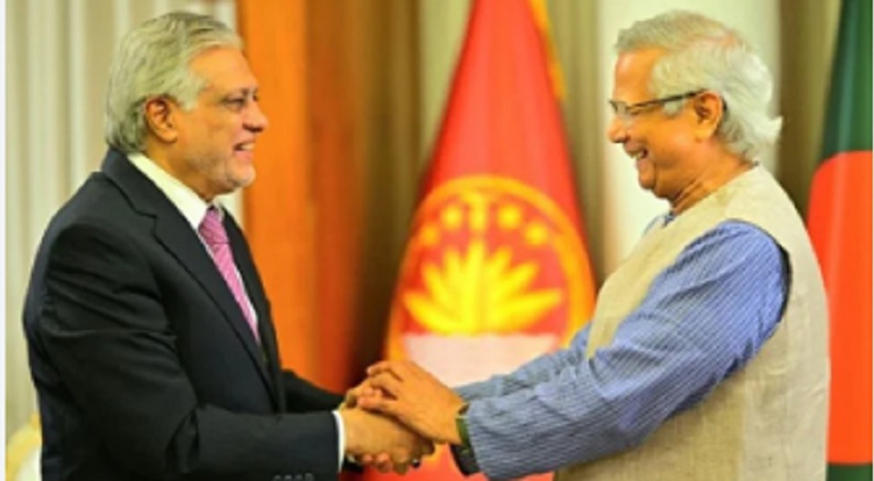 At the Pakistani mission, Bangladeshi politicians meet with a Pakistani minister.