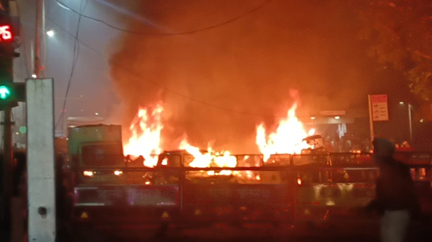 A strong explosion at Red Fort killed ten people and injured numerous more; NIA joins the investigation.